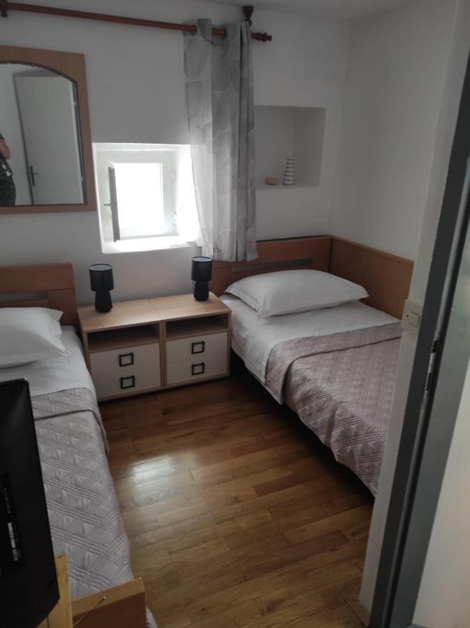 Sara Apartamento Trogir Exterior foto