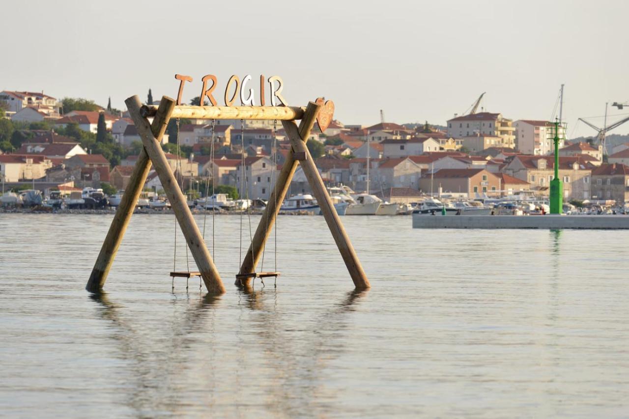Sara Apartamento Trogir Exterior foto